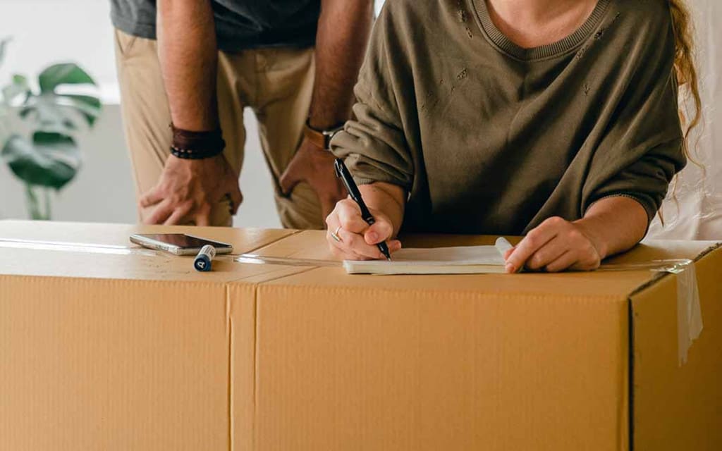 Ein Umzug muss nicht teuer sein. Mit der richtigen Planung und einigen cleveren Tipps können Sie Ihren Umzug kostengünstig gestalten, ohne auf Qualität zu verzichten.